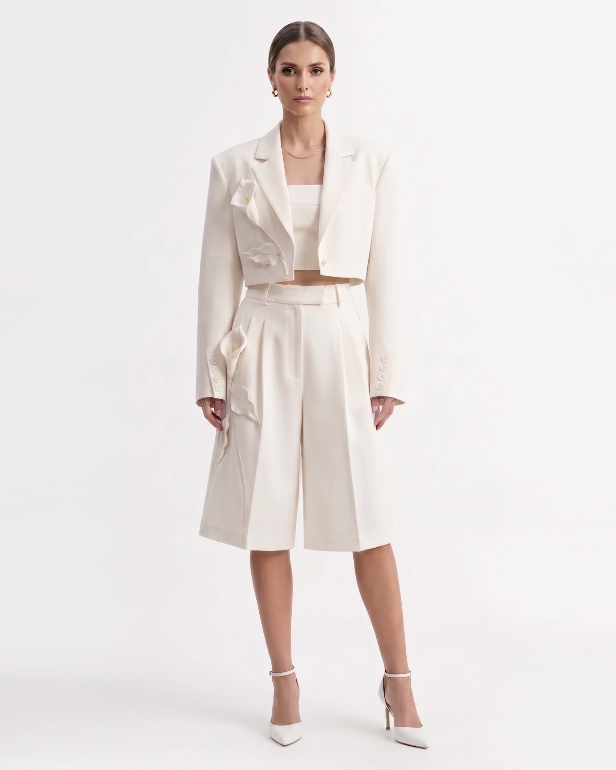 Floral Appliqu?? Cropped Blazer - White